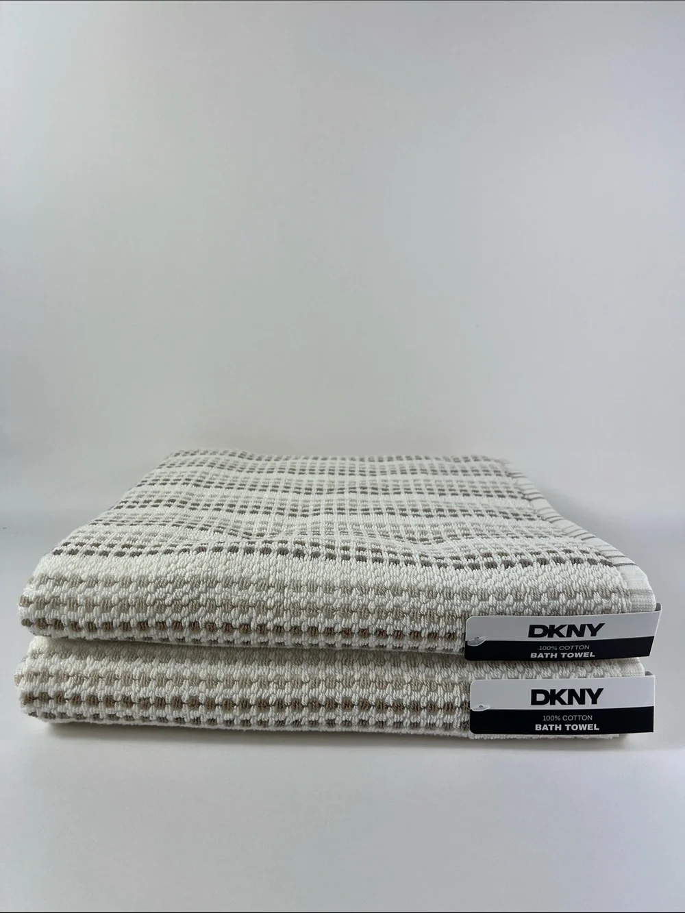 DKNY Bath Towels Cream & Taupe Waffle Weave Dots Soft 100% Cotton 2 Pc NEW